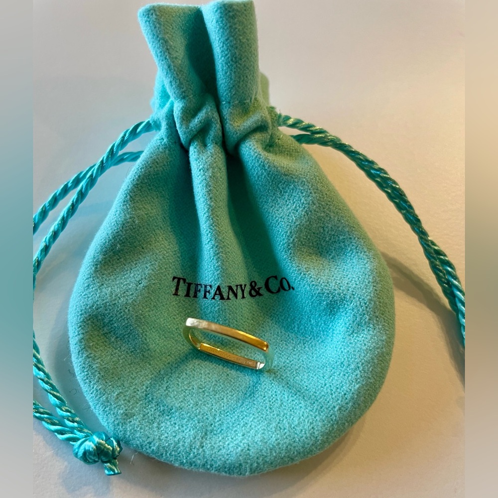 Tiffany & Co. Frank Gehry Narrow Torque Ring, 18K yellow gold, size 5